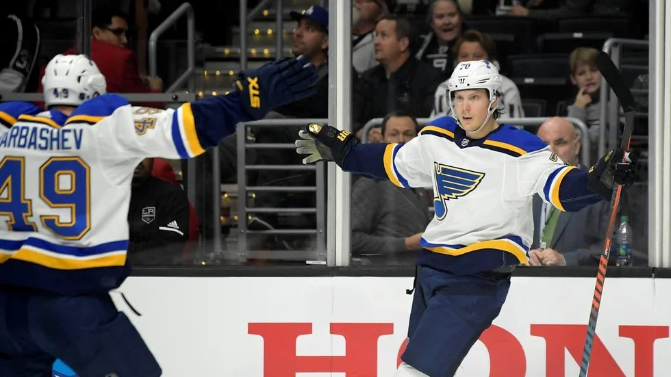 Oskar Sundqvist och hans St.Louis Blues har stått för en mäktig comeback i NHL, nu förbereder han sig för slutspel.