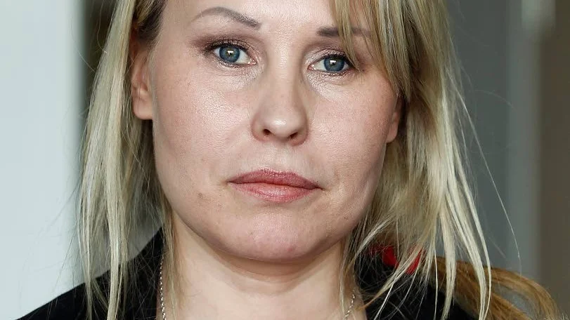 Advokat Lisa Länta försvarar den utsatta kvinnan.