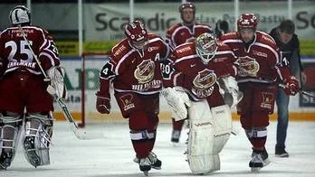 Törnqvist ut och Bennemark in.