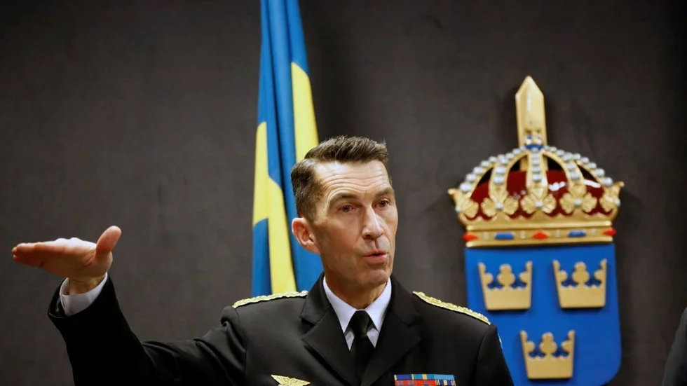 Överbefälhavare.  När Micael Bydén presenterade  budgetunderlaget framkom att Förvarsmakten begär tre miljarder kronor i utökade ekonomiska anslagsnivåer från och med 2019 och ytterligare två miljarder kronor från och med 2020 fem till året efter. Sammanlagt 10 miljarder.