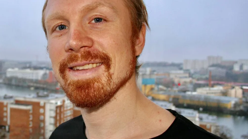 "Det var väldigt kul hela processen", säger Max Schüllerqvist från Uppsala. När väl börjat skriva flöt det bara på. Debutboken kommer ut i maj och han har redan börjat på nästa bok.