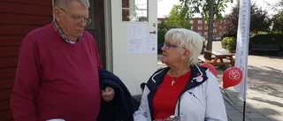 Valarbete av S på torget i Tierp