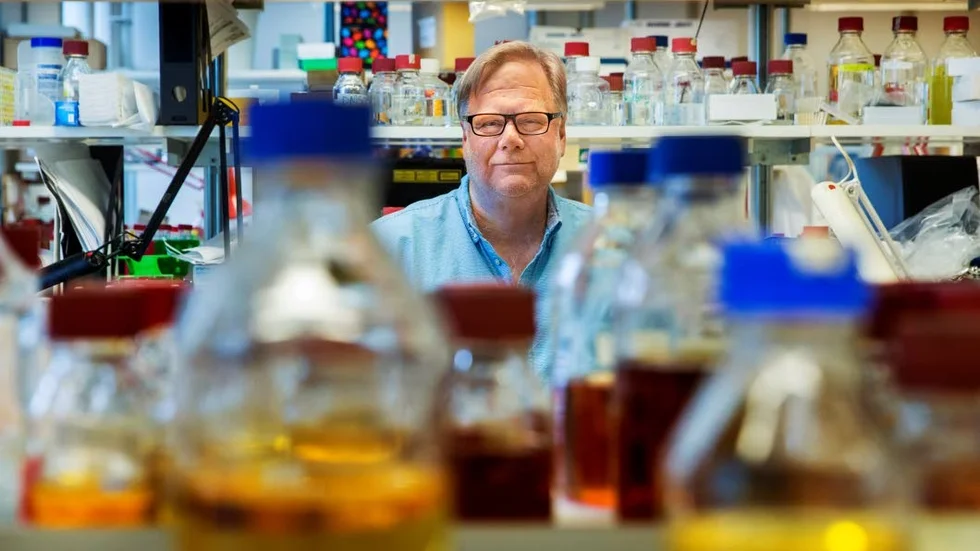 "Mycket spännande data", säger Dan Andersson om resultaten som visar att man genom att snabbt byta mellan två antibiotika både kan öka den bakteriedödande effekten och minska risken för resistens.