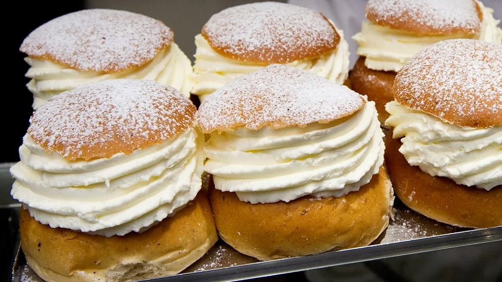 STOCKHOLM: 20111230
Semlor på Thelins konditori i Stockholm som redan den 30:e december 2011 börjar att sälja semlor, 52 dagar före fettisdagen.
Foto: Claudio Bresciani / SCANPIX / Kod 10090