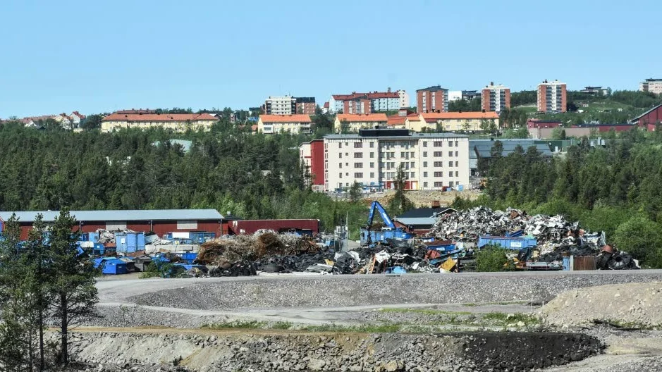 Expropriering blir sista utvägen då kommunen och Stena Metall inte har lyckats komma överens om ersättningsnivåer då verksamheten inte kan fortsätta vid nya centrum.