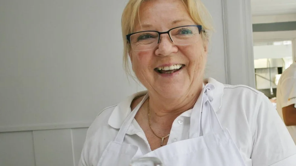 Nyöppnar. Ortsbon Maija Jensen nyöppnar Gästis i Östervåla i sommar.