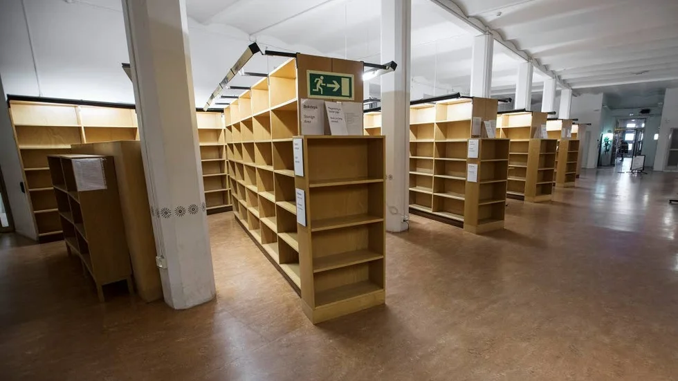 Modernare touch. Så här ser nuvarande bibliografigången ut. Men inte länge till. Här ska besökaren mötas av bibliotekarier och få hjälp.