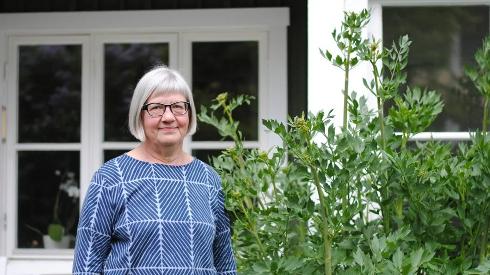 – Jag terroriserar mina Instagramkompisar med en bild i veckan, säger Åsa Jonsson om libbstickan som till midsommar växer sig upp till övervåningen.