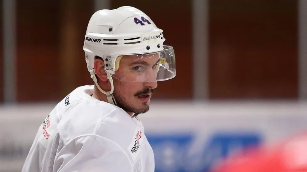 Nikolai Belov under träning med Almtuna.