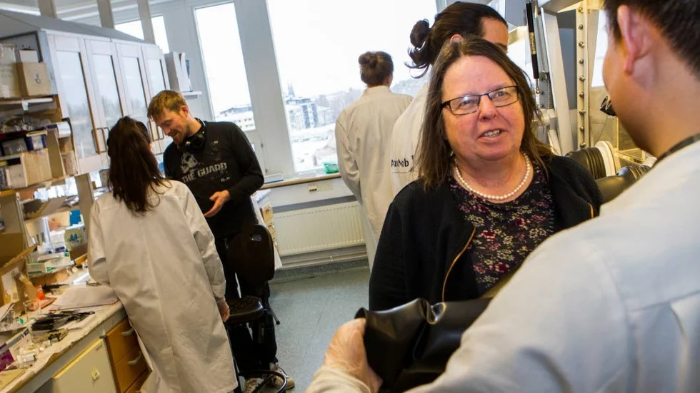 Kristina Edström, professor i kemi, har arbetat med batteriforskning sedan 80-talet.  "Sedan 2010 har det bara varit uppåt för oss som sysslar med batterier", säger hon.