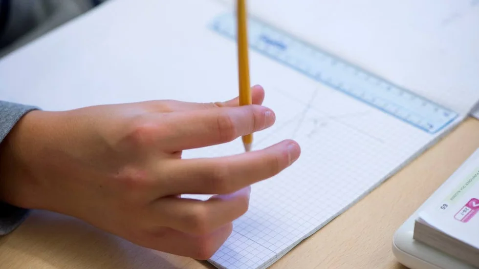 Bra. Kommunens niondeklassare gör bra ifrån sig. Värre är det med matematikkunskaperna bland treorna.