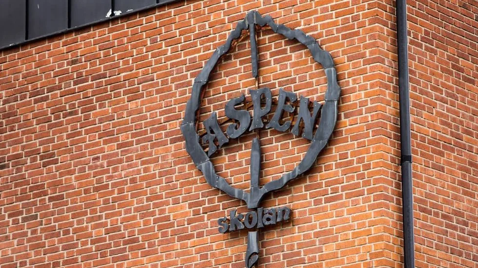 Trettio fönster krossades på Aspenskolan