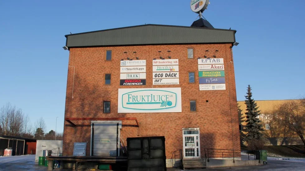 Sedan 1991 har Fruktjuice funnnits i gamla Arlahuset, och deras logga har också ersatt Arlakon på takkonstruktionen.