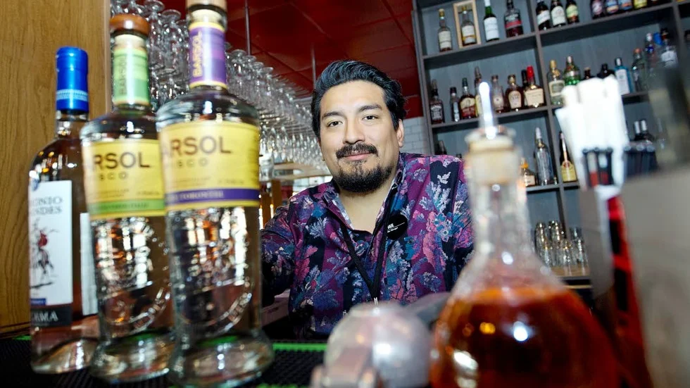 Raul Nuñez är bartnender och den som står bakom konceptet 7 flaskor.