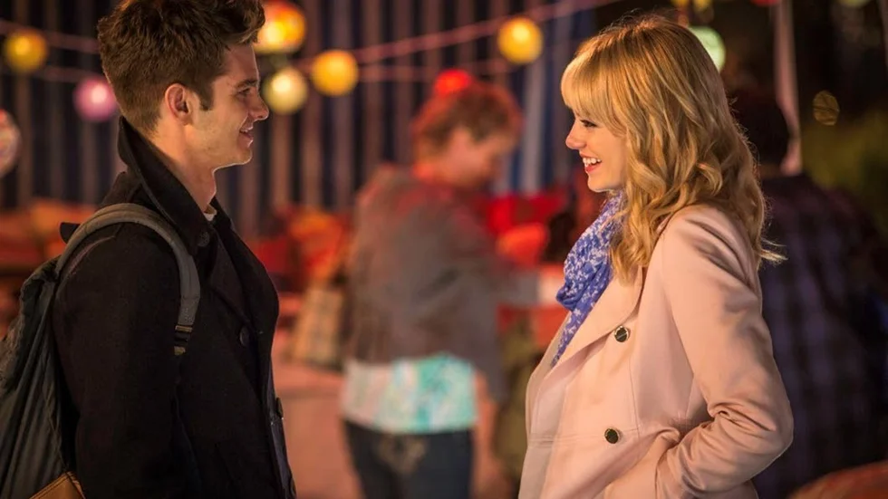 Det bästa med "The amazing Spider-Man 2" är kemin mellan Andrew Garfield och Emma Stone, som spelar kärleksparet Peter Parker och Gwen Stacy.