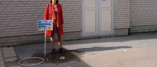 Folkpartiet vill riva skolor