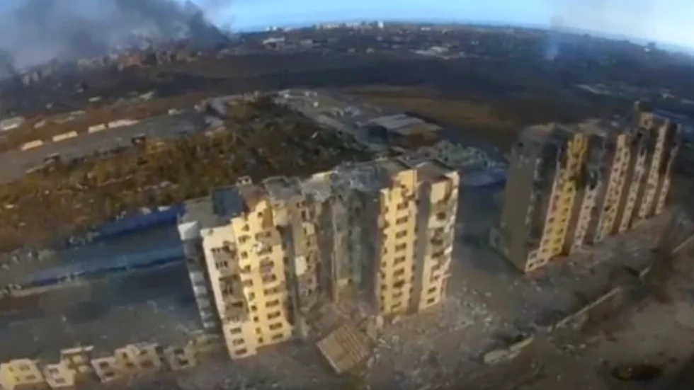 Den ukrainska hamnstaden Mariupol från ovan på ett foto taget i mitten av mars månad. Arkivbild.