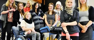 Eleverna fixar festival i idrottshallen