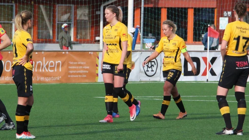 Deppigt i Infjärden efter att ha tappat 2–0-ledning till förlust.
