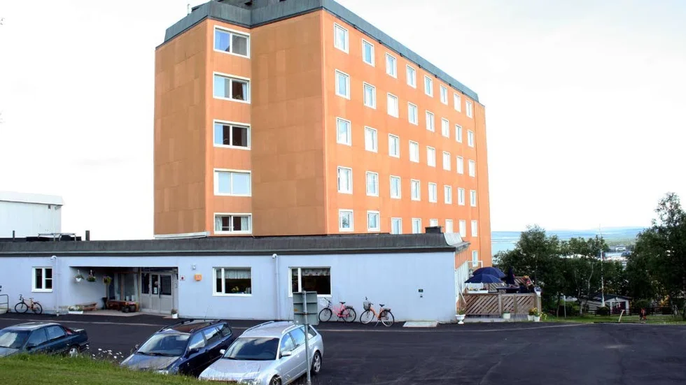 SENIORBOENDE. Kirunabostäder AB vill köpa det gamla gruppboendet Vilan och bygga om lägenheterna.