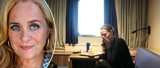 Med samtalet från Polen kommer tårarna • Lia Boysen hämtar familj som ska bo hos Julia Bendelin • ”Måste bara göra det här”
