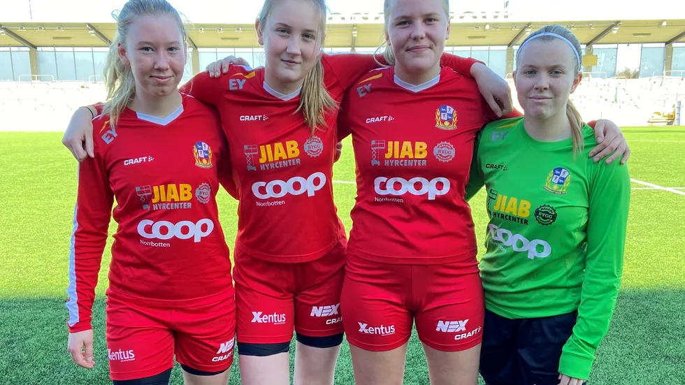 PIF-kvartett i länslaget: Alva Bergstedt, Felicia Thelin, Cornelia Sundström och Felicia Johansson.