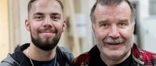 Anton hyllade sin lärare med en staty