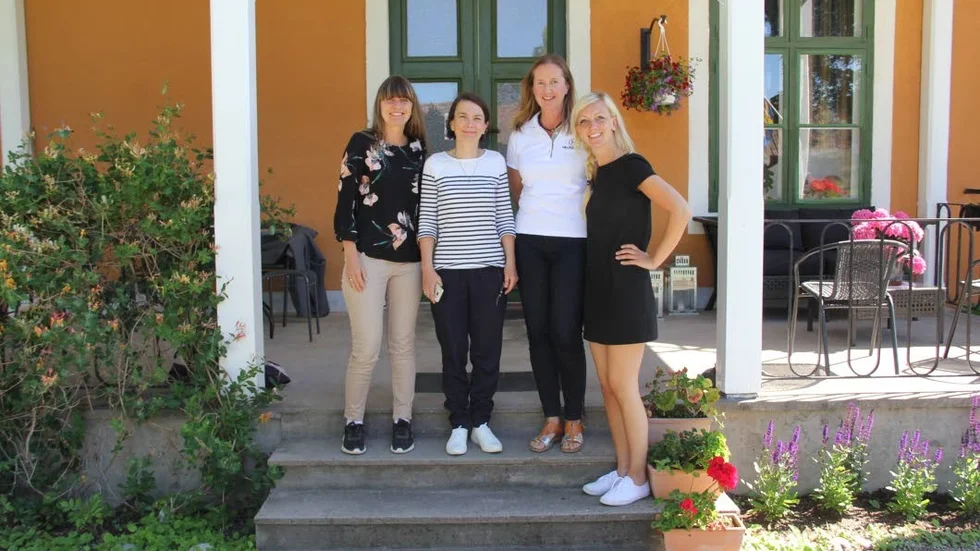 Brudarna som gjorde det. Några av de som står bakom att Tierps kommun och särsklit Lövstabruk ökat sina gästnätter är turistchefen Ulrika Borger Dåderman, Lut de Winter som öppnat B&B på Strindbergs Gård, Butikshandelns Bed&Breakfast's Barbro Nyberg och Leufstabruks Wärdshus & Konferens Josefin Ronnerfors.