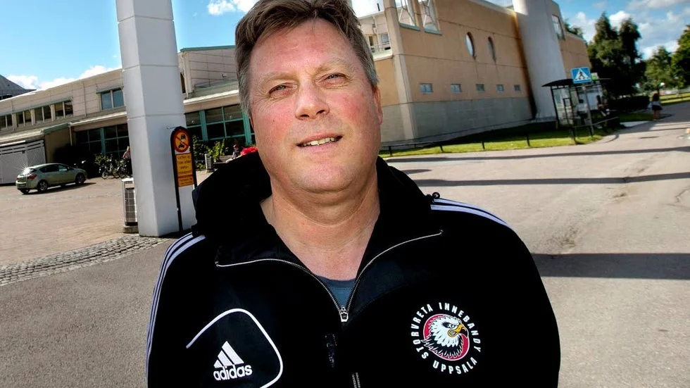 Klubbchef. Kim Knudsen är fortfarande chockad över det fakum att laget stjärna har åkt fast för rattfylla.