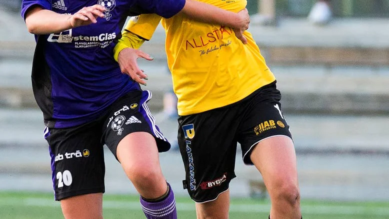 Steget före. Johanna Lindbäck kommer vinnande ur duellen.