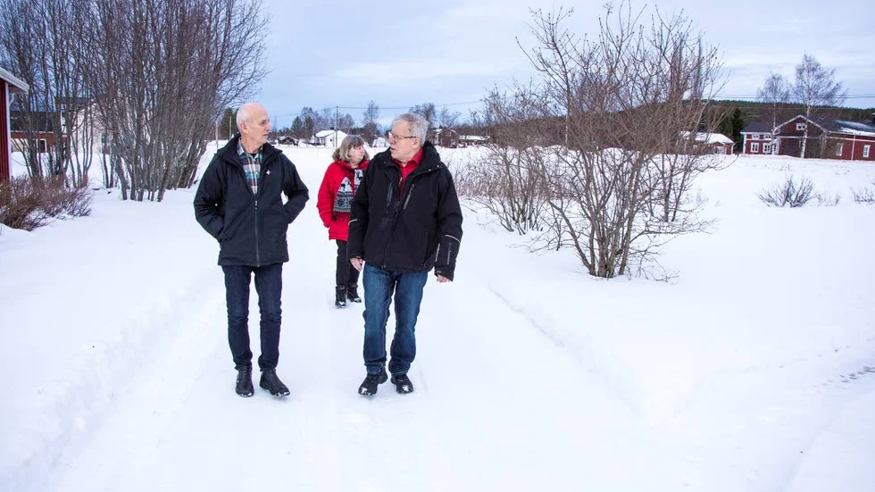 Tråkigt. Nils Nordlund, Inger Hermansson och Bertil Öström från Måttsund vill att byarna också ska få chansen att växa, och inte bara centrala Luleå.