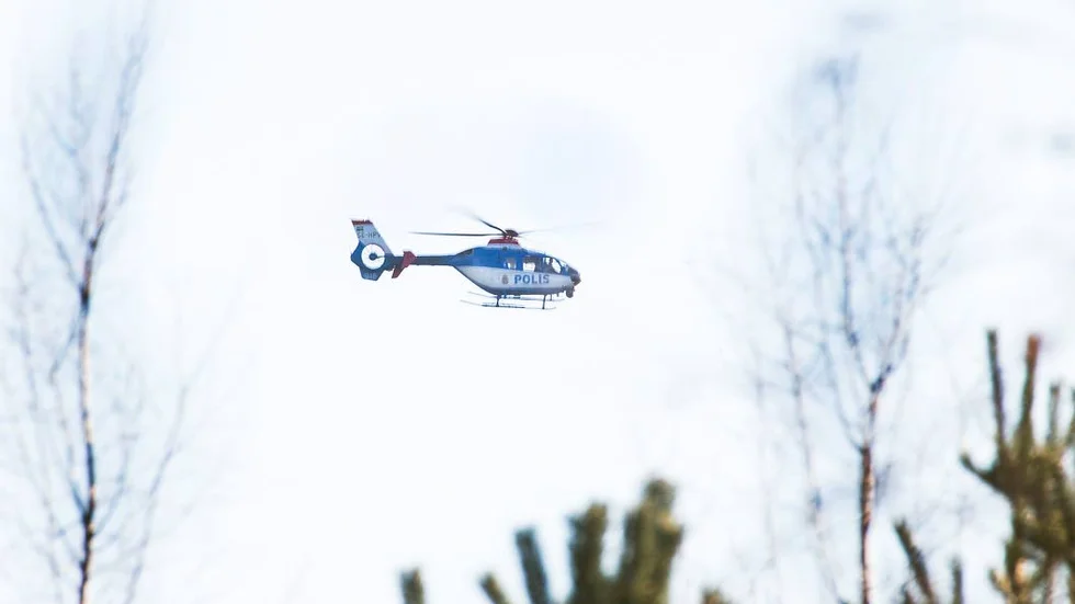 HELIKOPTERSÖK. Polisen har satt in en helikopter för att försöka hitta den försvunne 81-åringen.