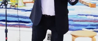Svante Lindqvist bjöd på liv och musik  