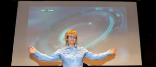 Hon är med på Nobelfesten