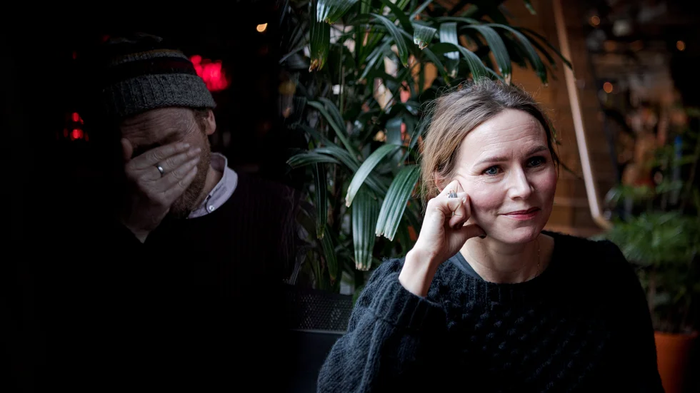 "Jag drogs till James röst, till stämningen och till harmonierna och det som hände i studion blev så bra", säger Nina Persson.