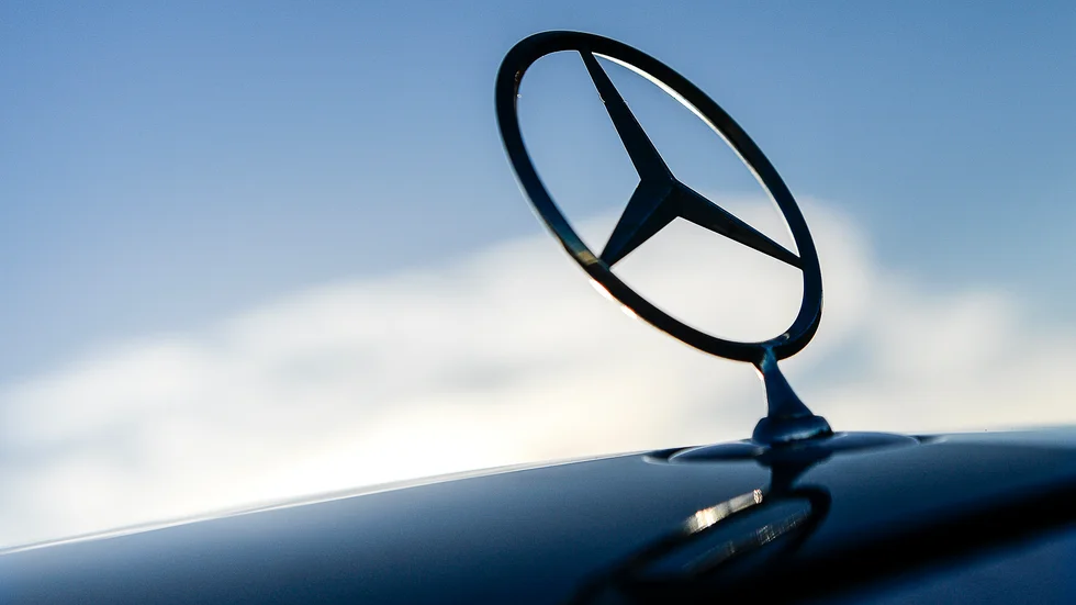 Mercedes återkallar 341|000 bilar på grund av brandrisk. Arkivbild.