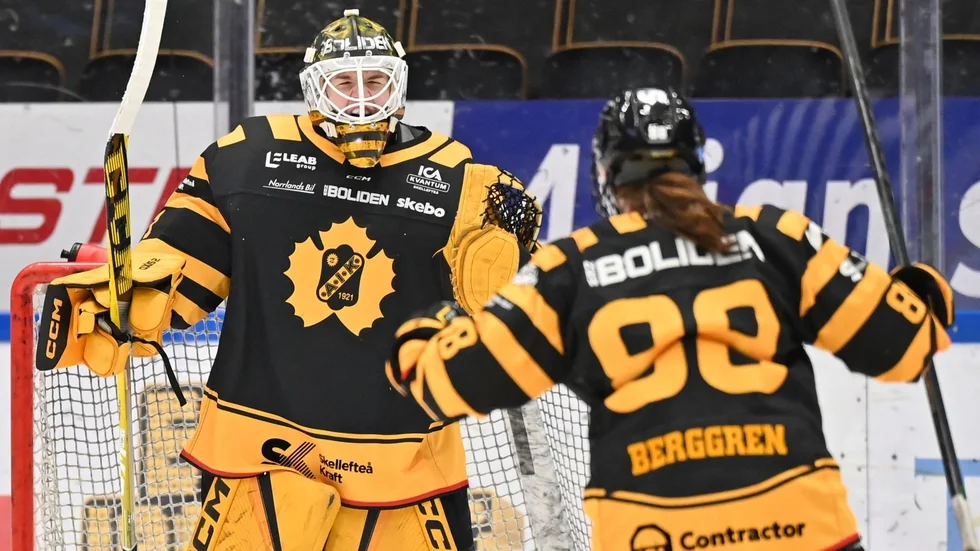 ”Vi går ut och visar var skåpet ska stå”, säger Miranda Dahlgren efter att ha hållit nollan mot Färjestad.