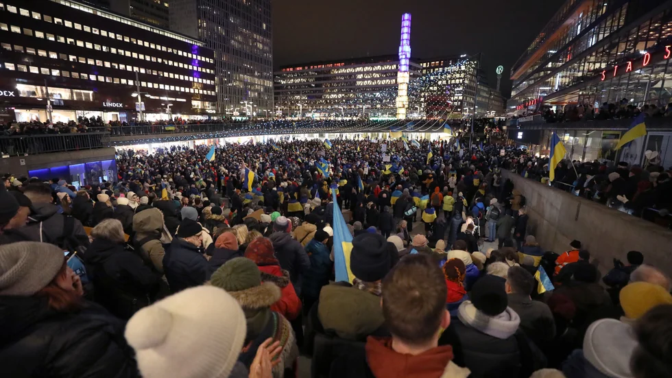 Manifestation för Ukraina på Sergels torg.