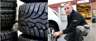 Långa köer till däckbyte – tvång från 1 december • Däckföretaget: ”Fullbokat i drygt en vecka”