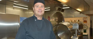 Skolmaten i Luleå förändras • "Maten ska hamna i magen" • Kockens förhoppning: Mer mat från grunden
