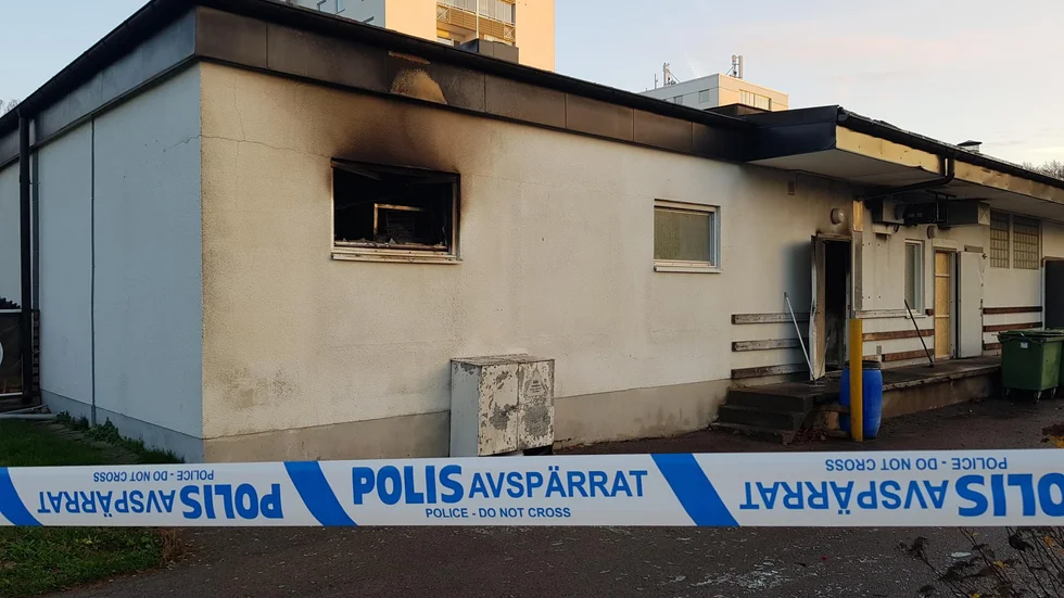 Polisen utreder ärendet som mordbrand.