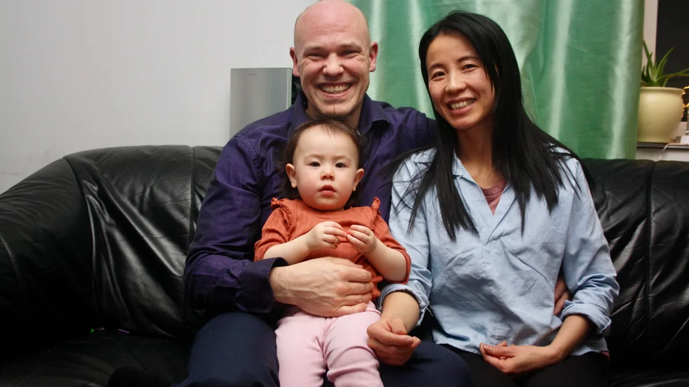 Lars-Åke Granath, Pissamai ”Nat” Chutithamnat Granath och dottern Marina ger sig nu iväg till ett skoluppdrag i Thailand.