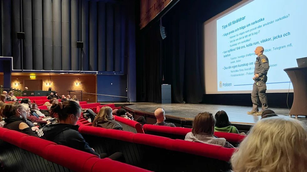Polisen Björn Borg berättade att det tyvärr finns god tillgång på narkotika och att det sorgligt nog är lättillgängligt för unga. Framför allt på drogen kristall som många brukar i just Motala. 
