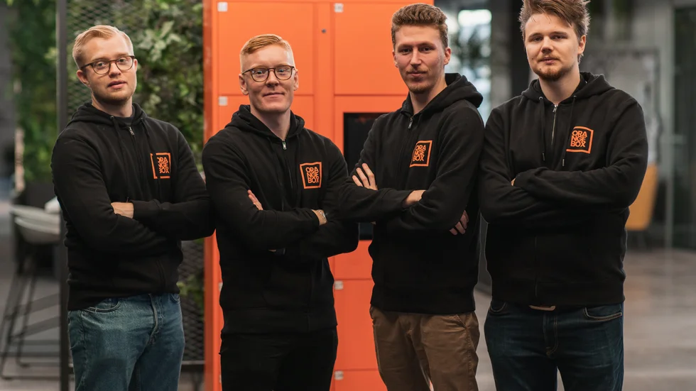 Alexander Tuul, Gustav Eriksson, Philip Alm och David Bacelj är kvartetten bakom Orange box som lanseras i Eskilstuna.