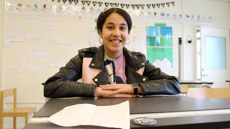 "Jag är glad att skolan har tävlingen. Man ska utmana sig själv. Man ska inte säga att "det här är omöjligt", för det är det inte", säger tolvåriga Judy Tamim på Åbyängskolan som lärt sig 600 decimaler av pi. 