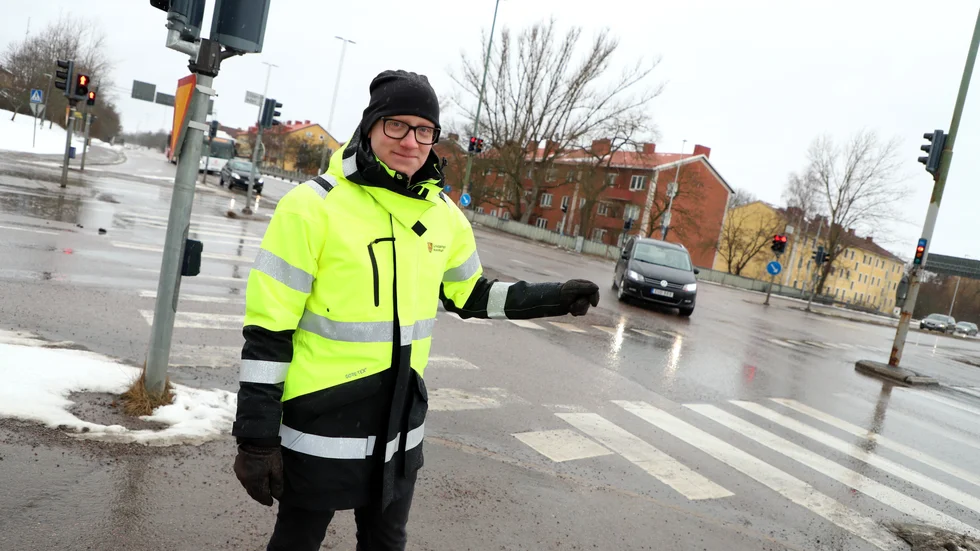 Korsningen vid Braskens Bro är en av Linköpings mest olycksdrabbade trafikplatser. "Det har mycket att göra med mängden trafik", säger Magnus Lundkvist, trafikplanerare på Linköpings kommun.