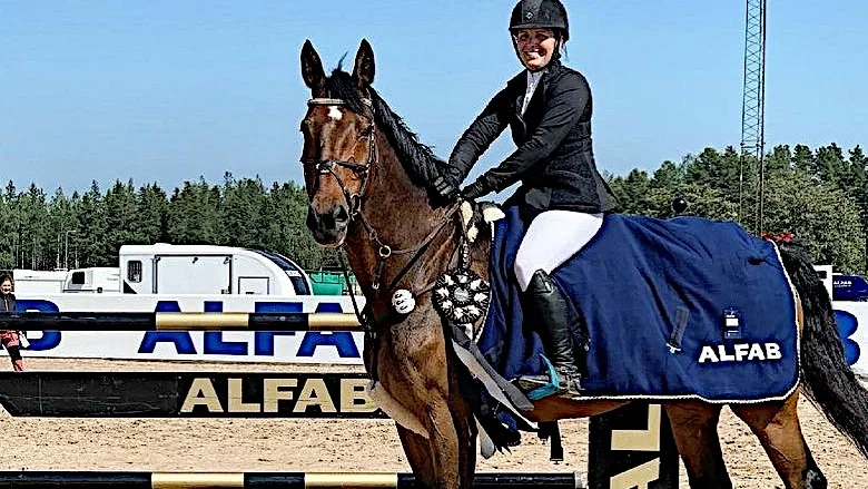 Camilla Cederborg Löwl och Zanta Zid Flyer var ett av Enköpingsekipagen med framgångar i Högbo.