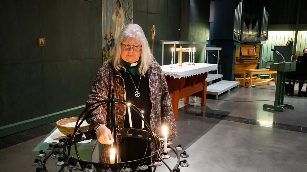 Birgitta Grönlund Berg, diakon, tycker det är viktigt att kyrkan är öppen när det händer något i samhället.