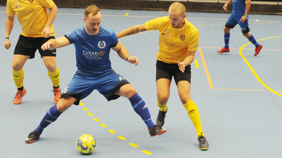Råby och Stigtomta. Två gamla antagonister på var sin sida av bron vid Täckhammar. Båda lagen kommer till spel i Nyköping futsal cup.