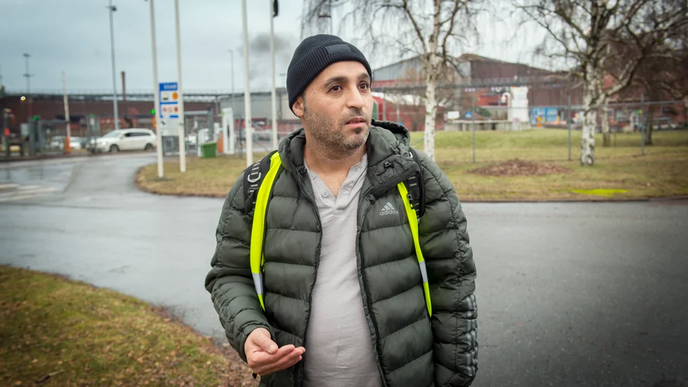 Sebahattin Sagdic arbetar på stålverket hos SSAB men nu är hans tankar hos övriga familjen i det jordbävningsdrabbade området mellan Turkiet och Syrien.